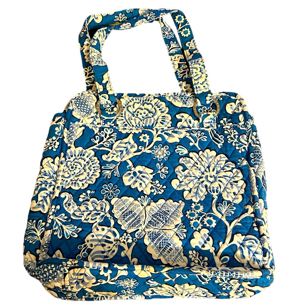 Vera Bradley tote bag in adorable retired Blue Lagoon print. Very gently used.